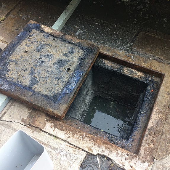 Limpeza de Caixa de Gordura em Goiânia